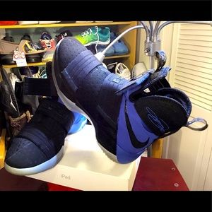 Nike LeBron Zoom Soldier 10Black Royal